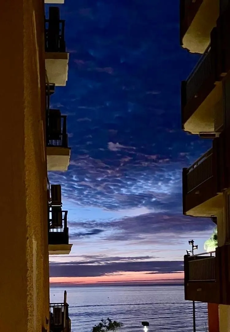 Primera Linea De Playa Y Centrico Fuengirola Διαμέρισμα